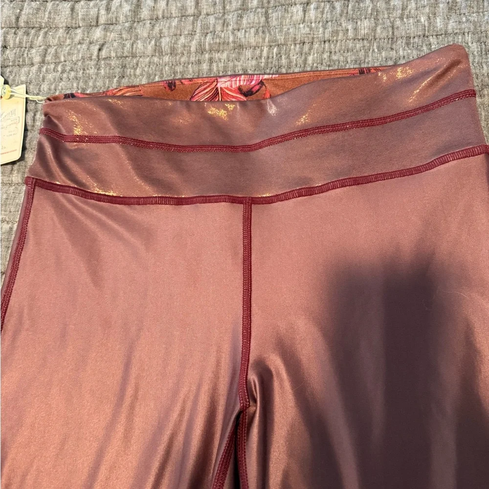 NWT Maaji high rise leggings, Size L - Picture 9 of 10
